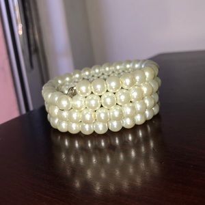 Bead bracelet